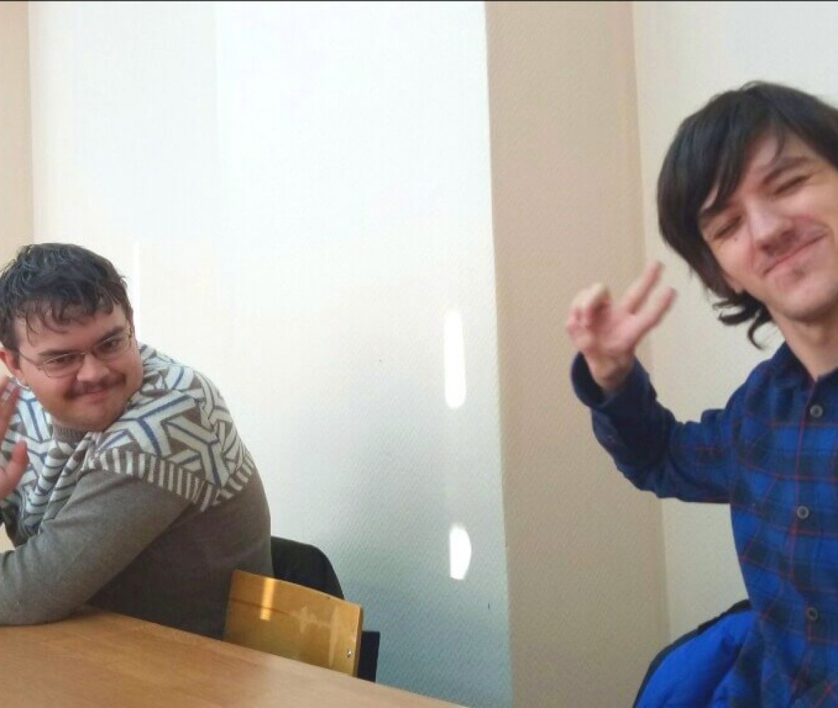 MfdDc_0QmUs